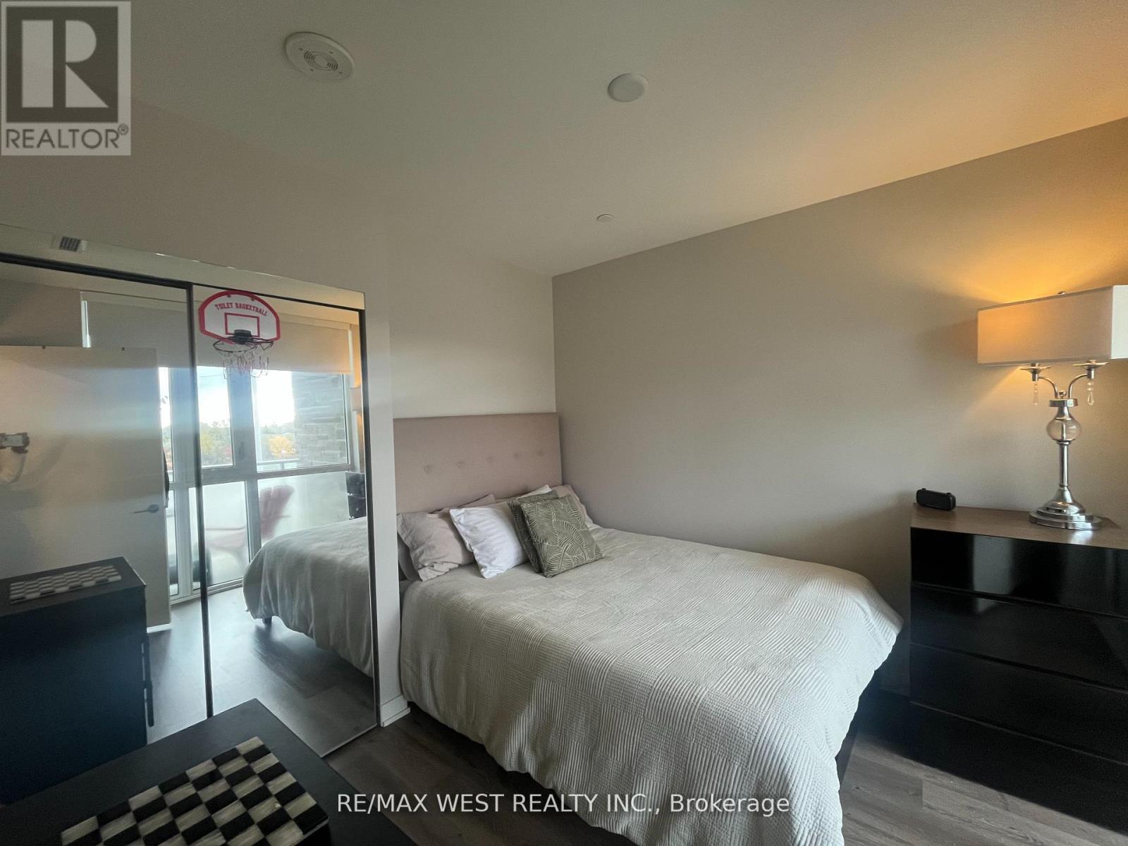 202 - 10 Deerlick Court, Toronto, Ontario  M3A 0A7 - Photo 9 - C12954736