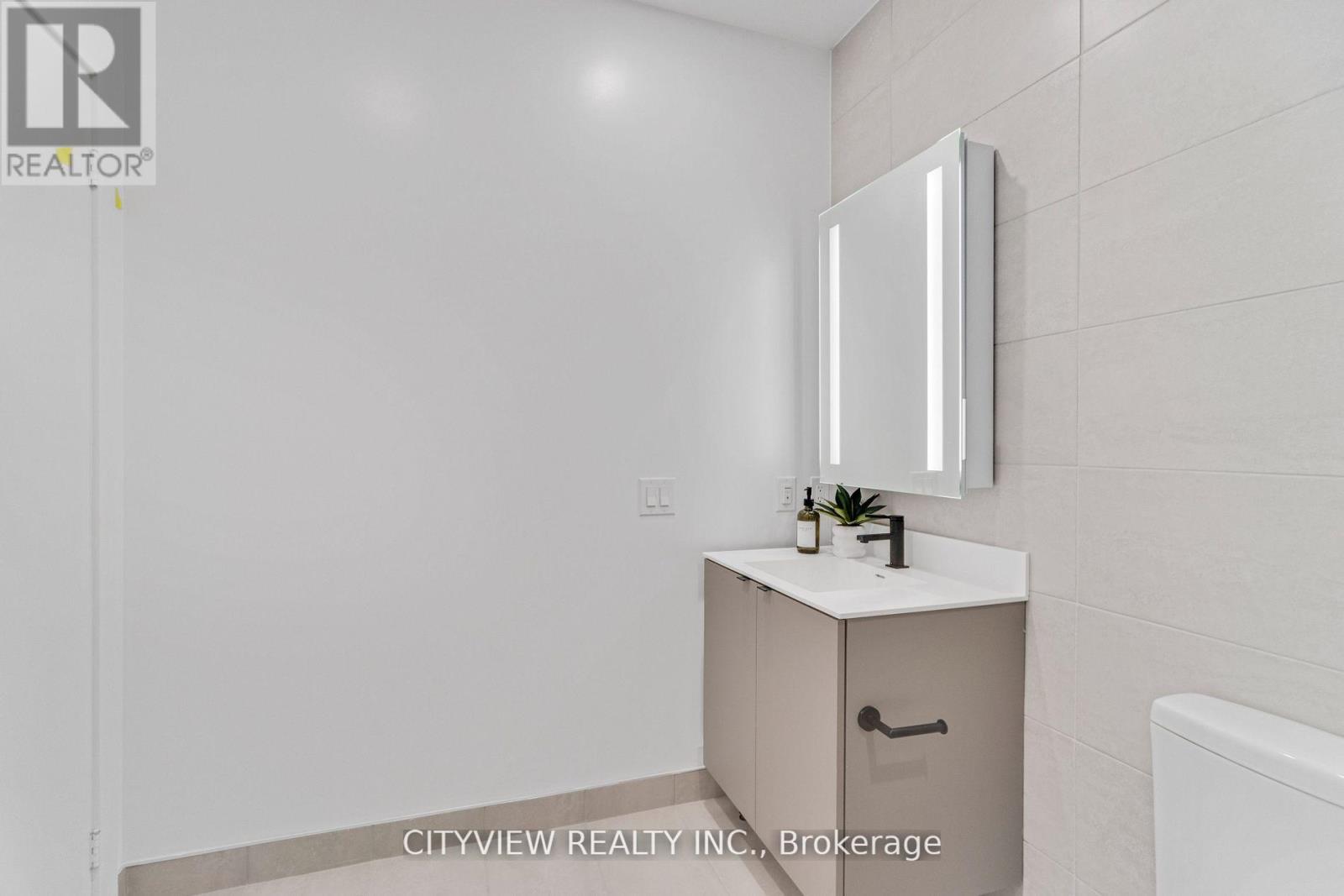 Ph13 - 500 Dupont Street, Toronto, Ontario  M6G 1Y7 - Photo 18 - C12954748
