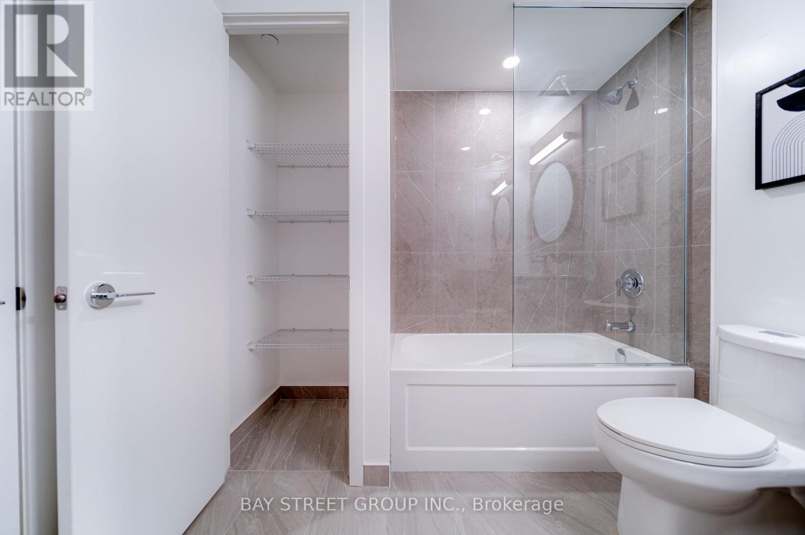 1906 - 771 Yonge Street, Toronto, Ontario  M4W 0B8 - Photo 14 - C12954752