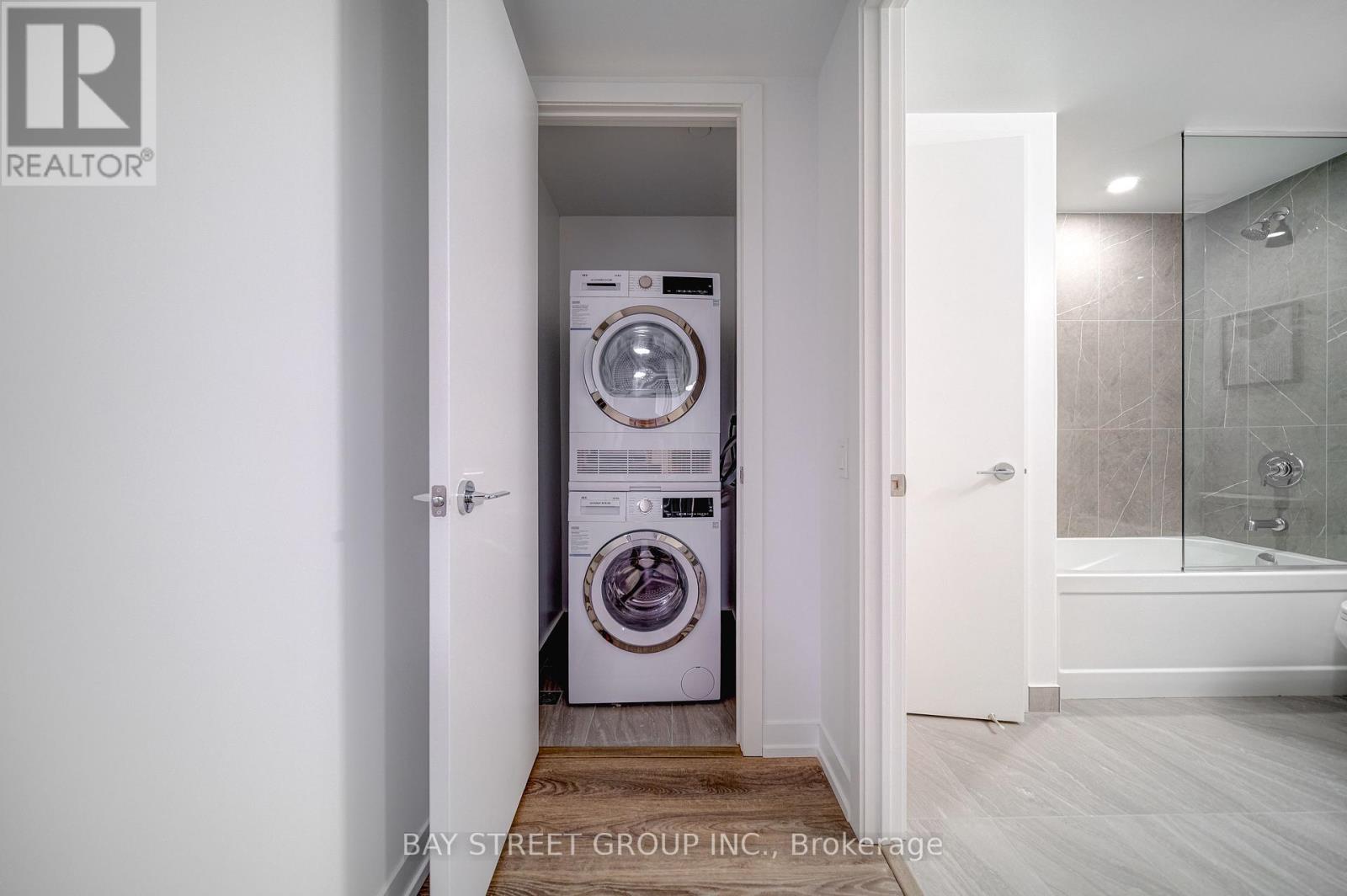 1906 - 771 Yonge Street, Toronto, Ontario  M4W 0B8 - Photo 16 - C12954752