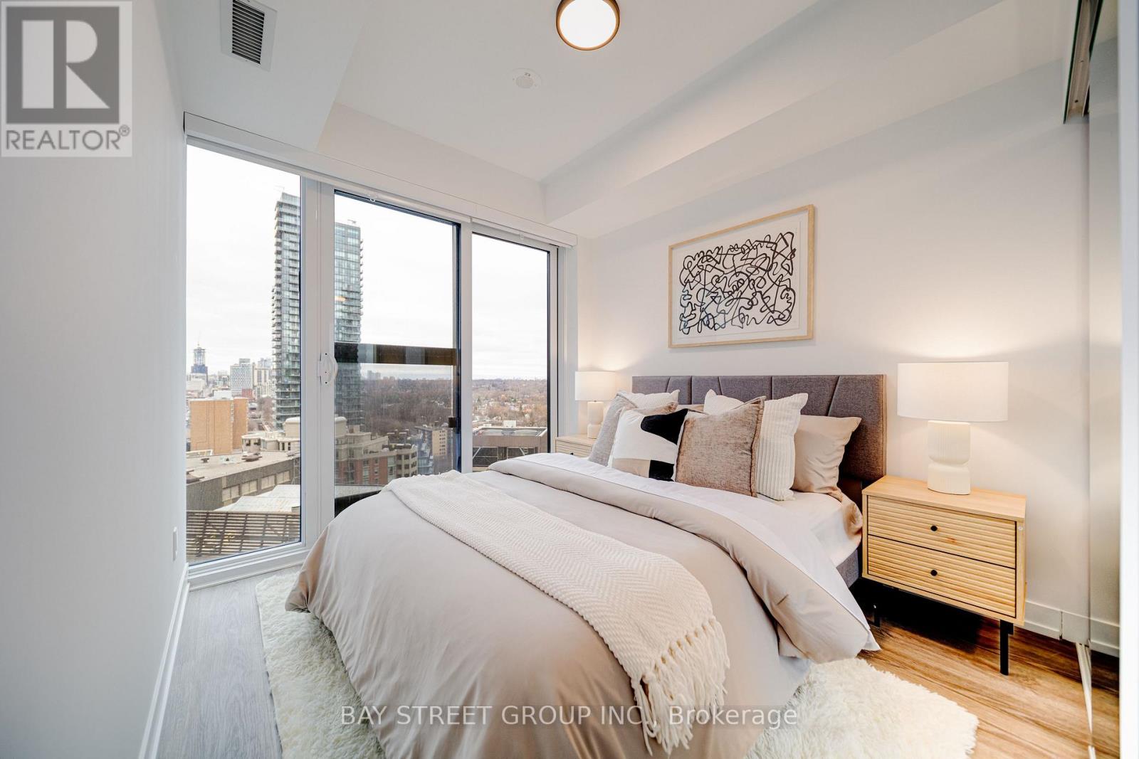 1906 - 771 Yonge Street, Toronto, Ontario  M4W 0B8 - Photo 9 - C12954752