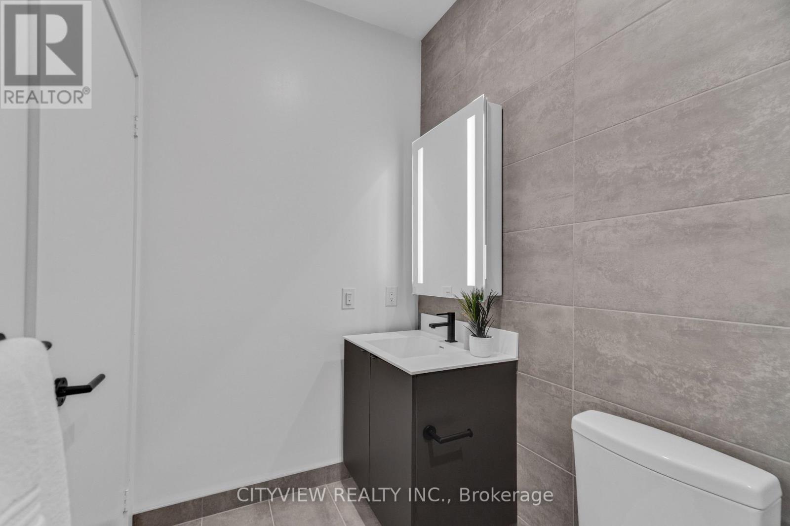 Ph5 - 500 Dupont Street, Toronto, Ontario  M6G 1Y7 - Photo 27 - C12954758