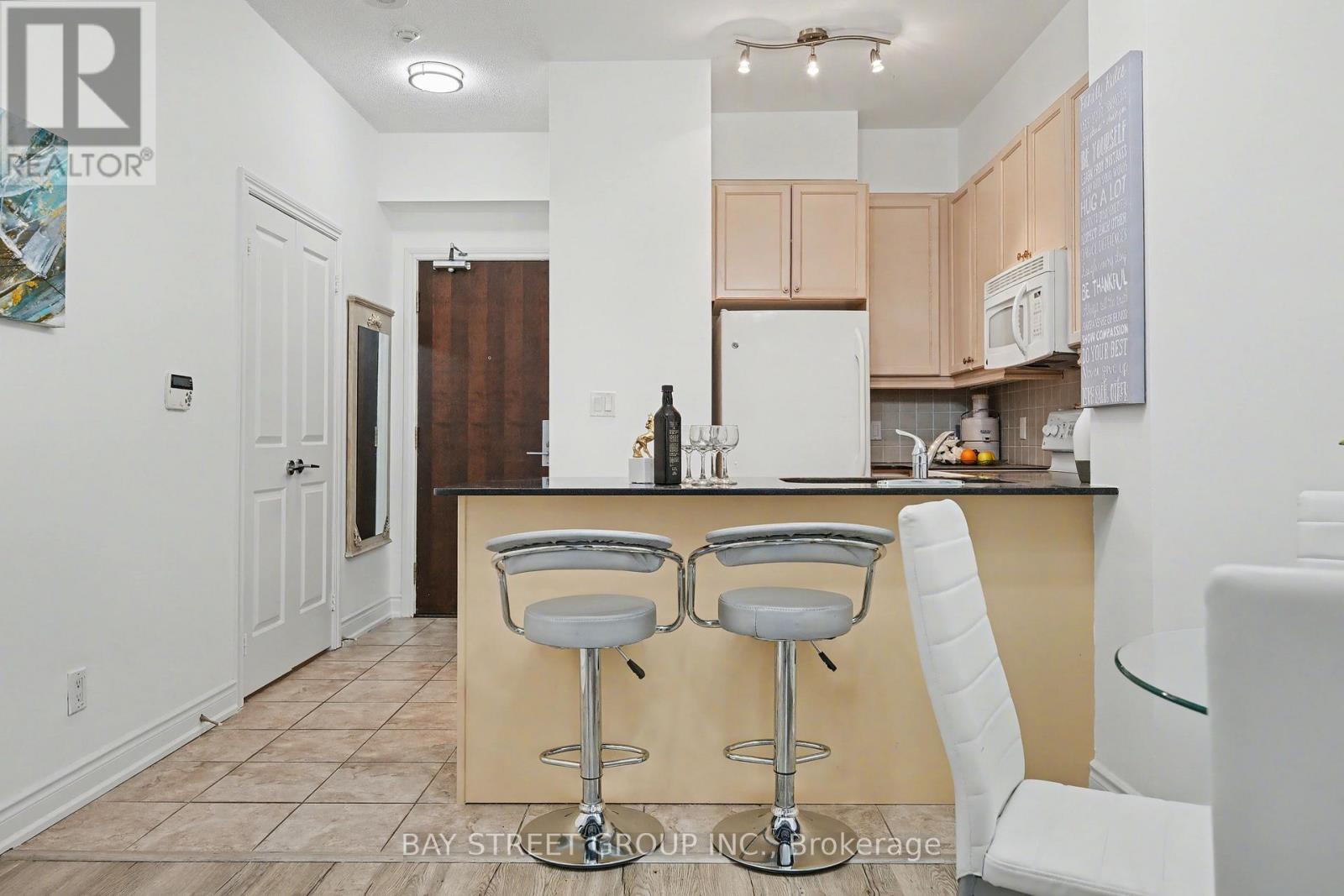 507 - 25 Earlington Avenue, Toronto, Ontario  M8X 3A3 - Photo 9 - W12943652