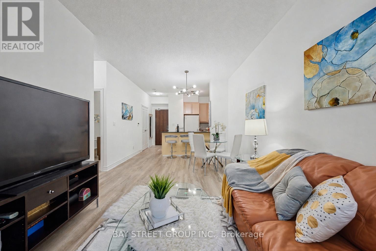 507 - 25 Earlington Avenue, Toronto, Ontario  M8X 3A3 - Photo 4 - W12943652