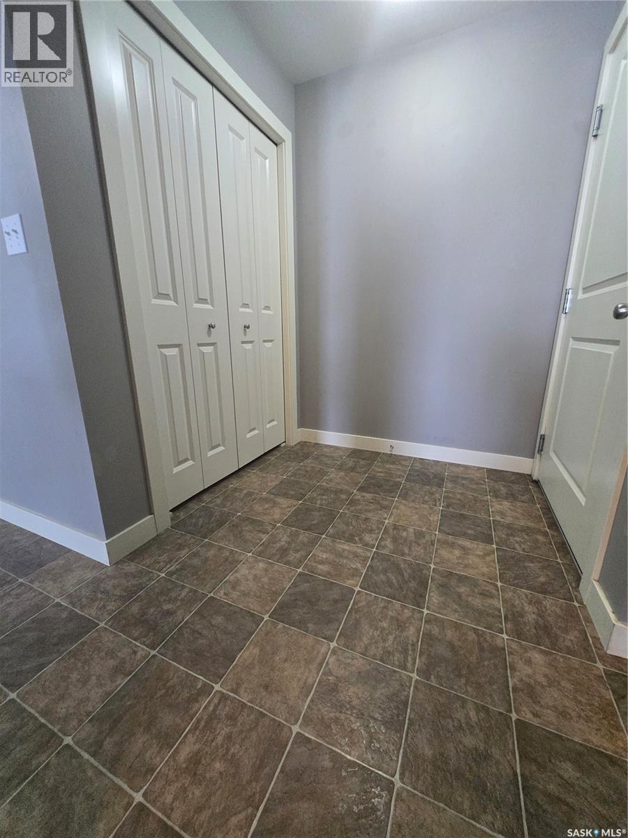 201 308 Petterson Drive, Estevan, Saskatchewan  S4A 2B8 - Photo 6 - SK032022