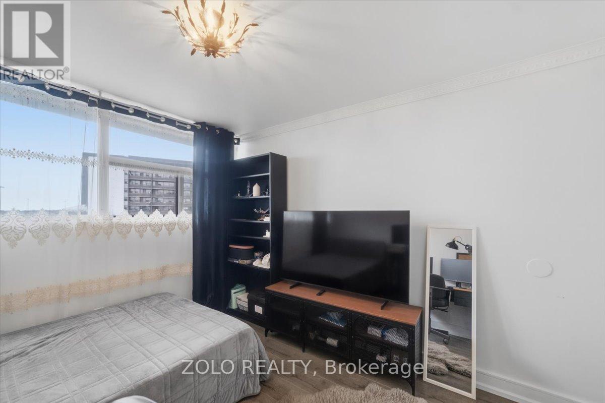 707 - 2121 Roche Court, Mississauga, Ontario  L5K 2C7 - Photo 17 - W12948408