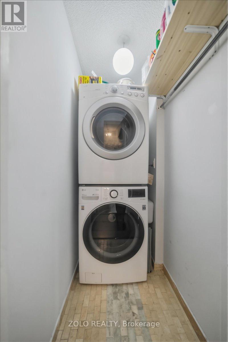 707 - 2121 Roche Court, Mississauga, Ontario  L5K 2C7 - Photo 25 - W12948408