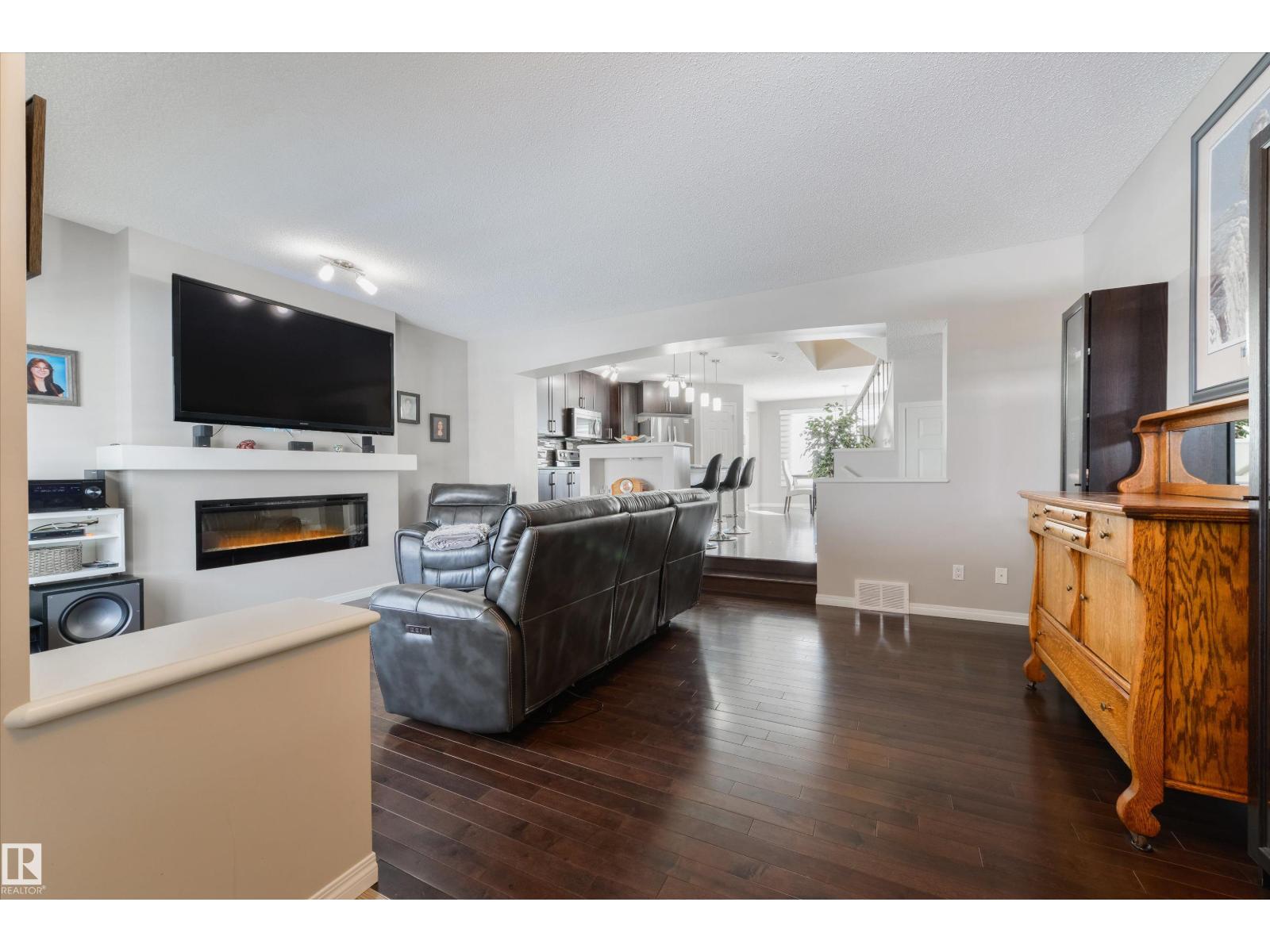 8333 Ellis Cr Nw, Edmonton, Alberta  T6M 0P7 - Photo 12 - E4479705