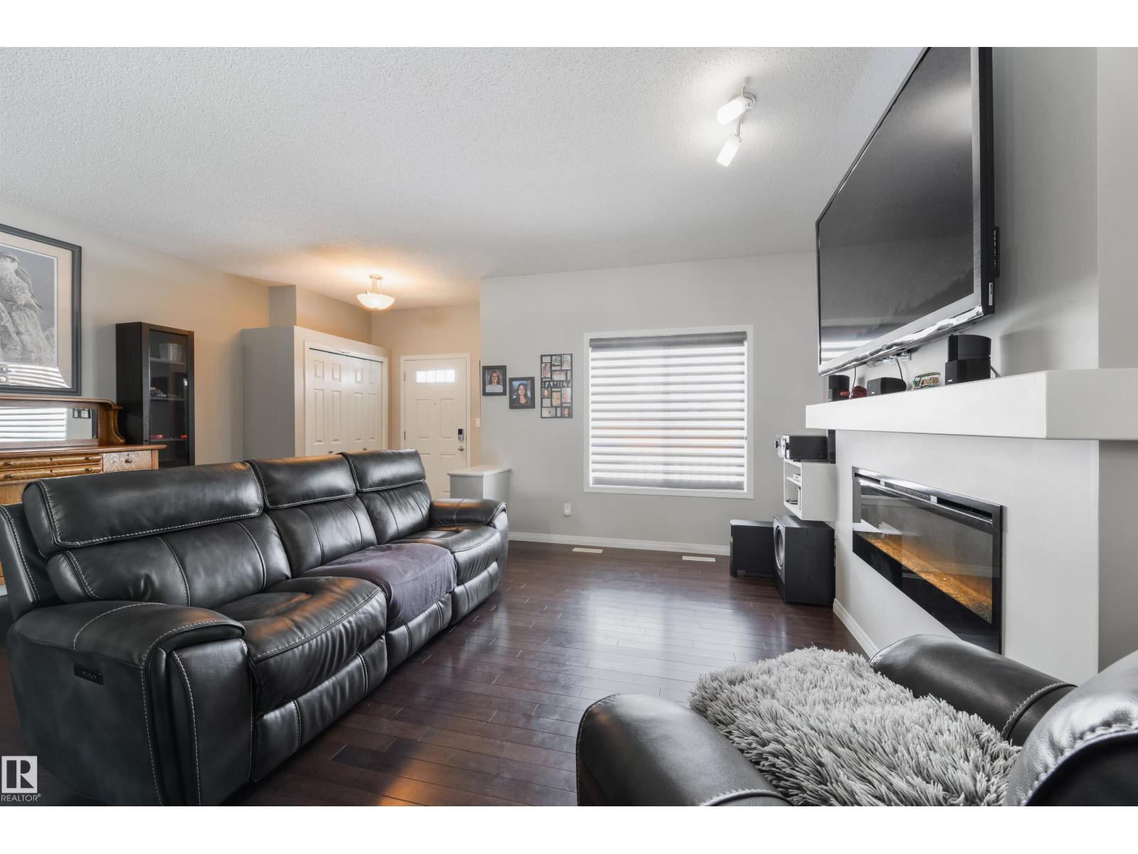 8333 Ellis Cr Nw, Edmonton, Alberta  T6M 0P7 - Photo 11 - E4479705