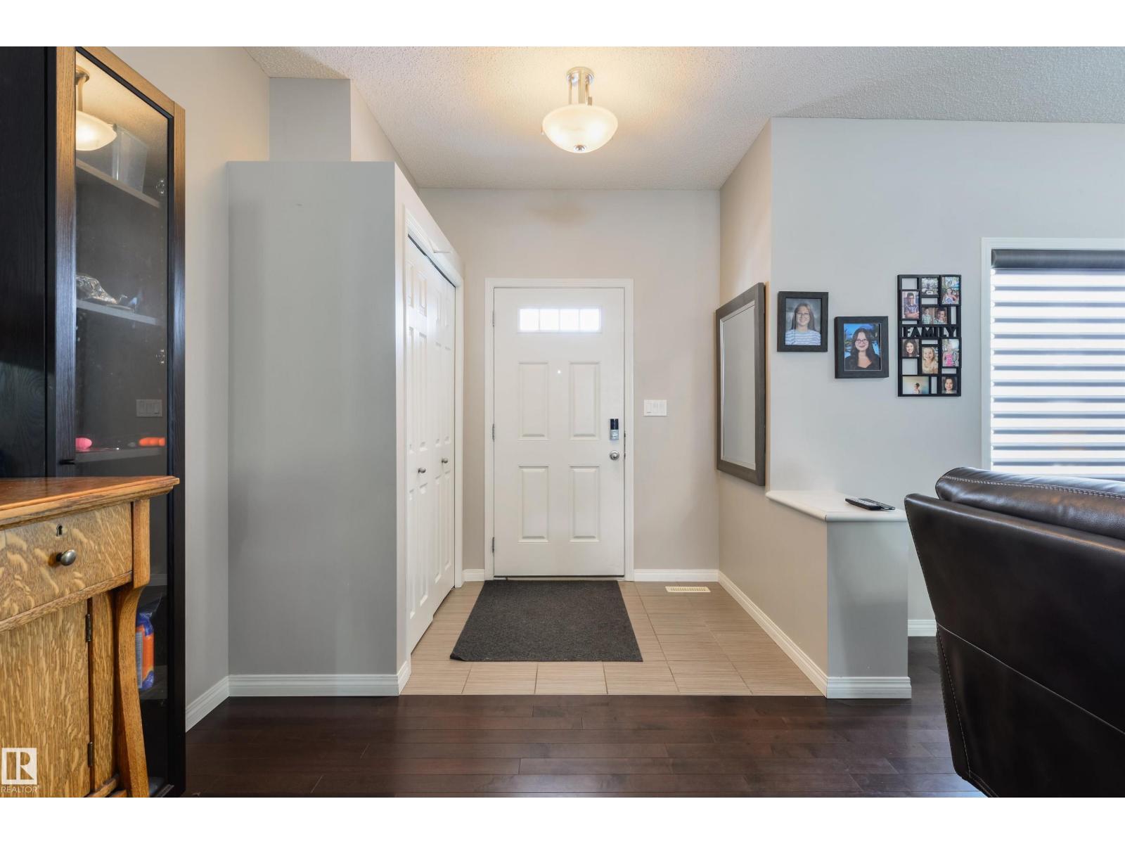 8333 Ellis Cr Nw, Edmonton, Alberta  T6M 0P7 - Photo 8 - E4479705