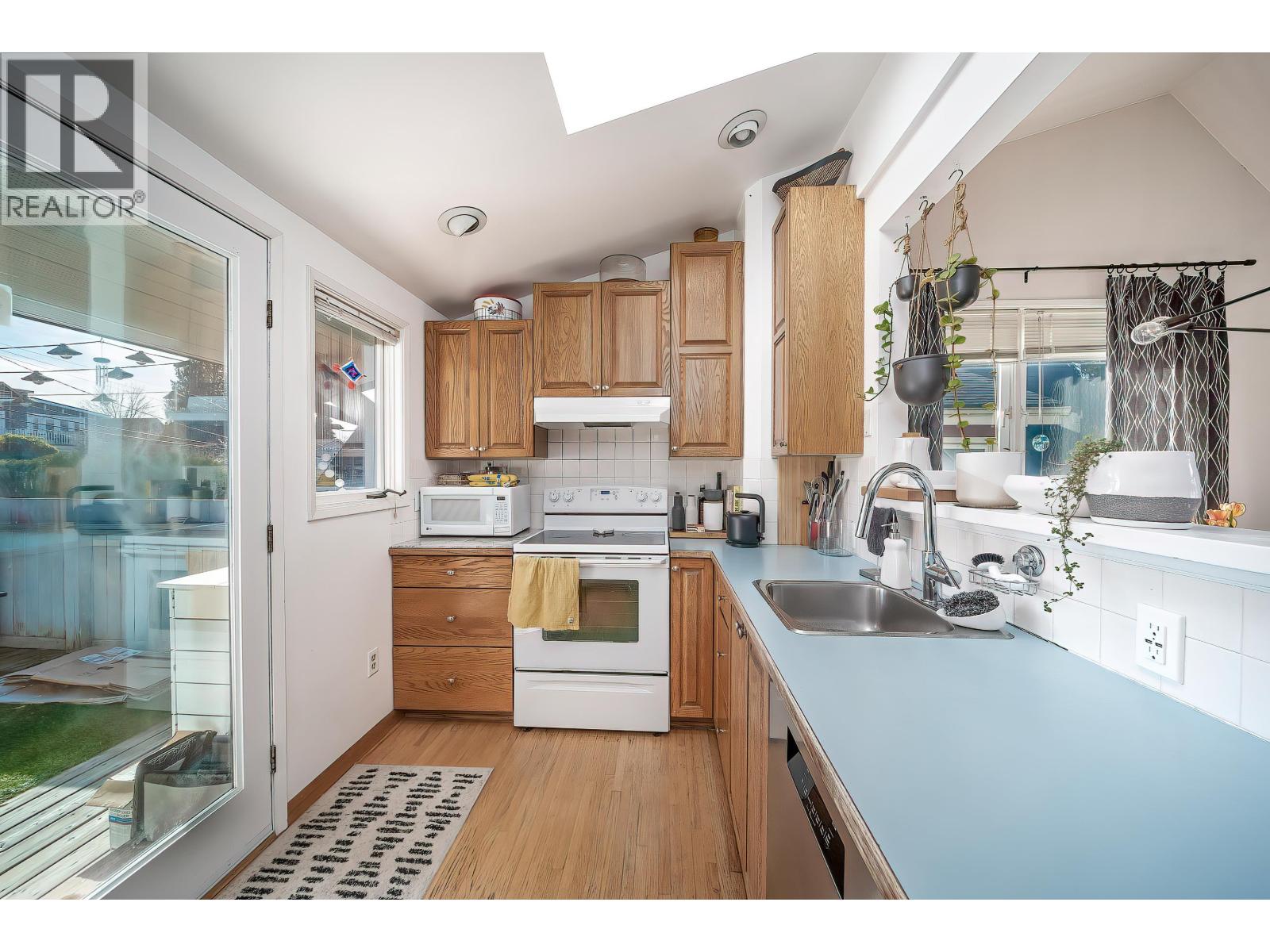 826 E 13th Avenue, Vancouver, British Columbia  V5T 2L5 - Photo 13 - R3105521