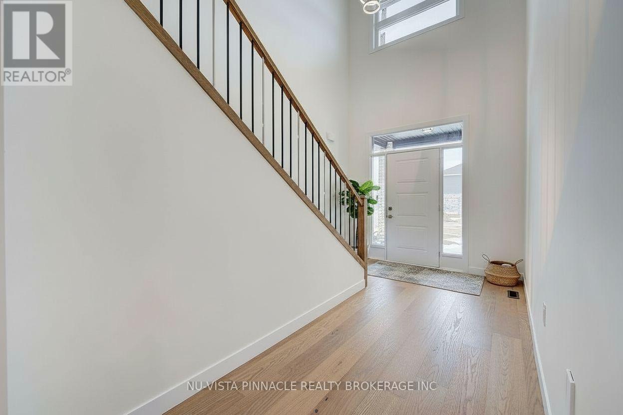 236 Greene Street, South Huron, Ontario  N0M 1S3 - Photo 3 - X12954856