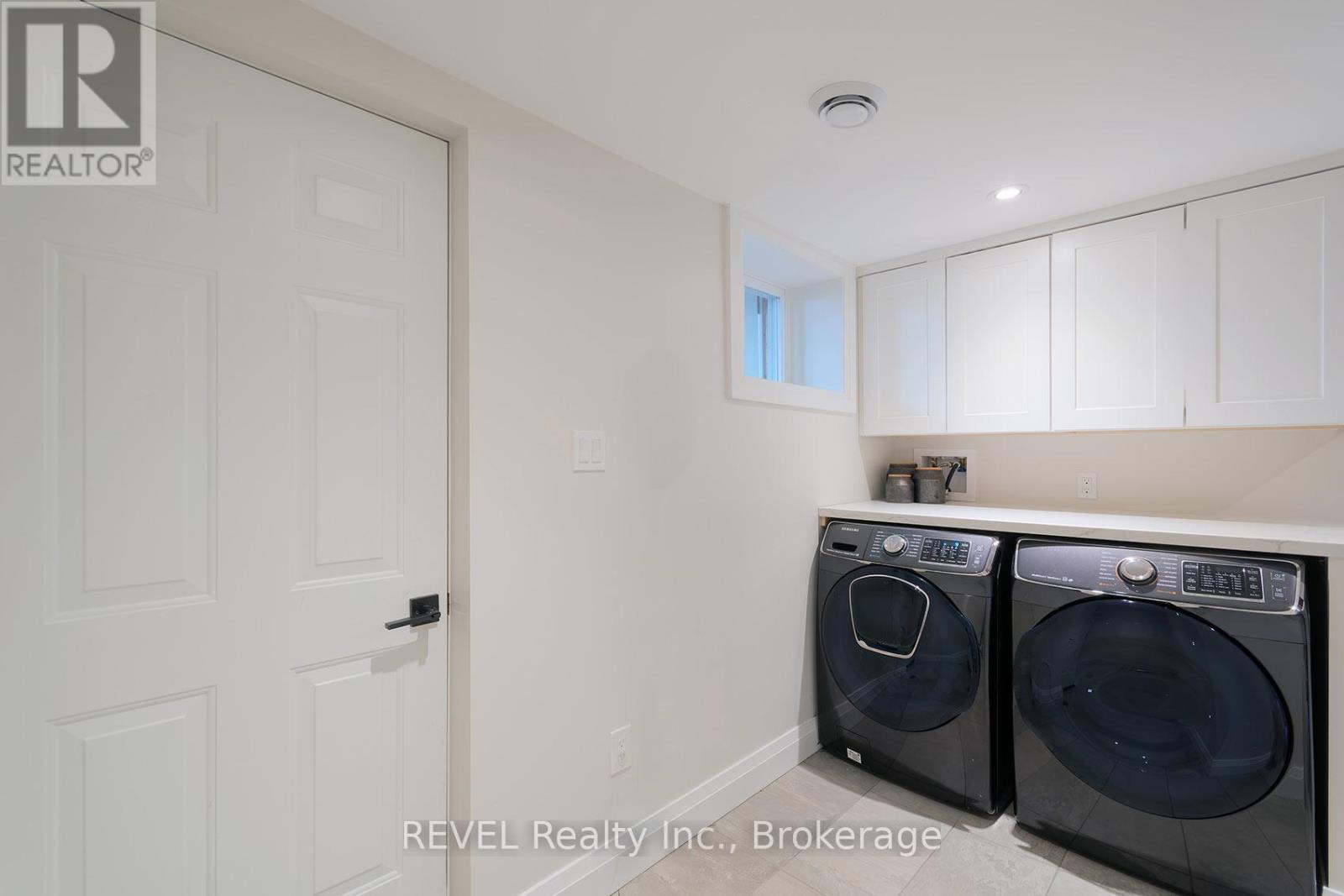 3394 Guildwood Drive, Burlington, Ontario  L7N 1L7 - Photo 38 - W12954836