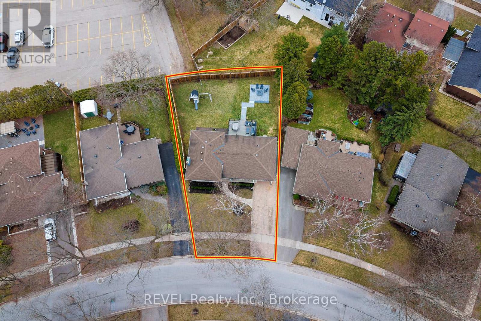 3394 Guildwood Drive, Burlington, Ontario  L7N 1L7 - Photo 48 - W12954836