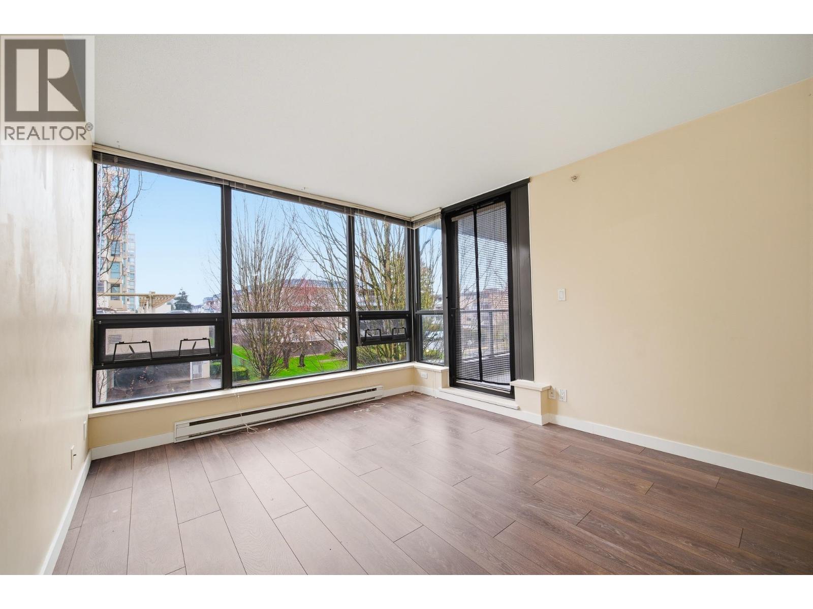 303 6331 Buswell Street, Richmond, British Columbia  V6Y 4H2 - Photo 7 - R3106817