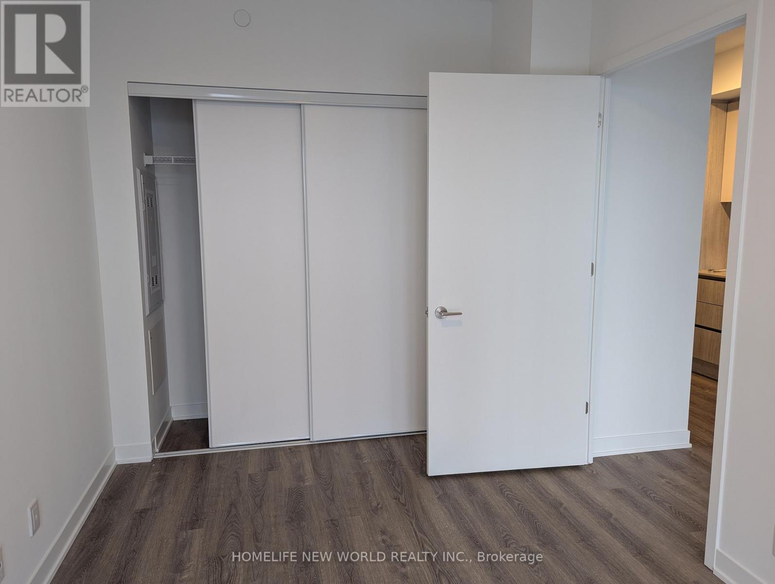 4202 - 180 Front Street E, Toronto, Ontario  M5A 0A9 - Photo 11 - C12954780