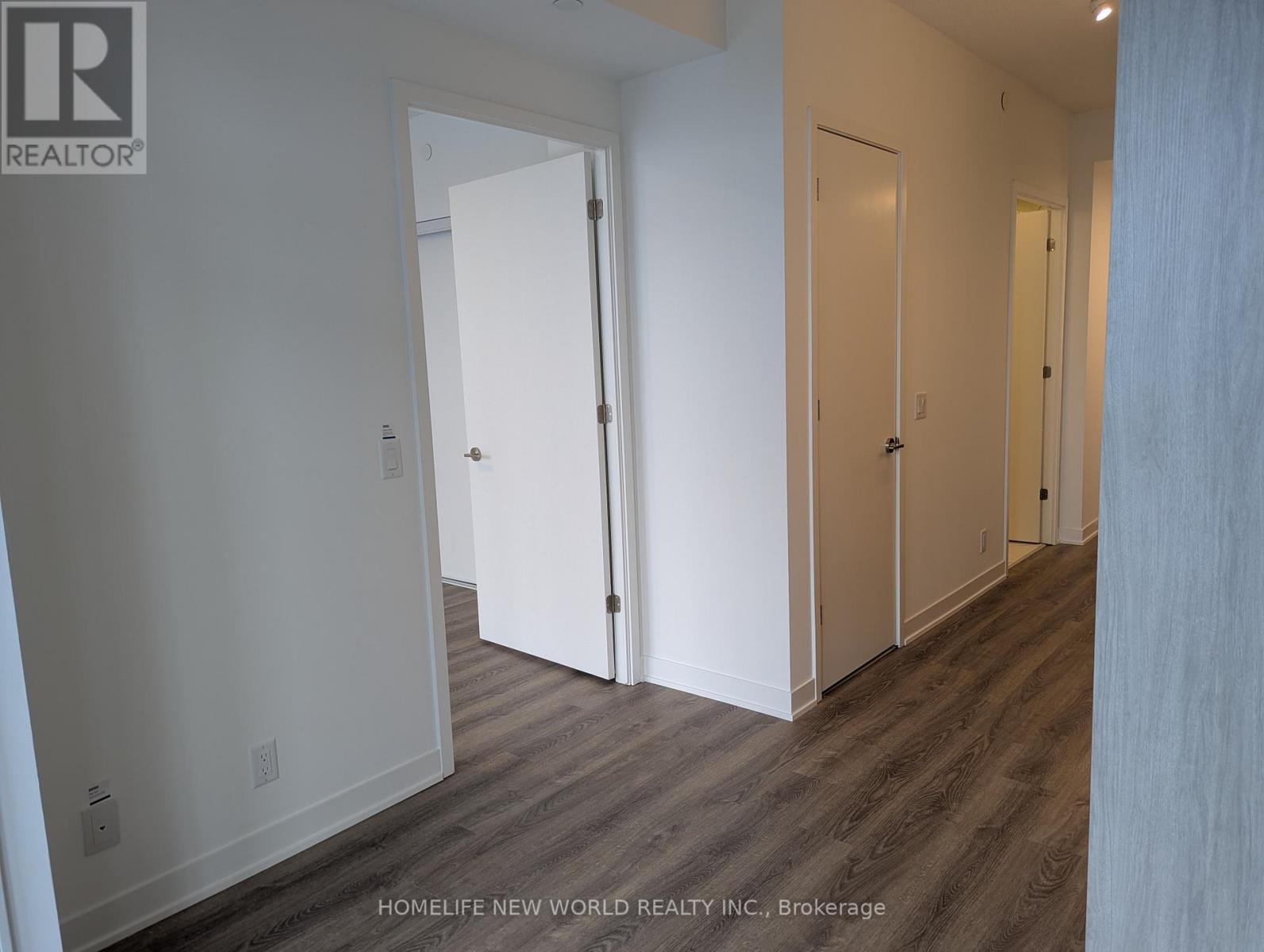 4202 - 180 Front Street E, Toronto, Ontario  M5A 0A9 - Photo 14 - C12954780