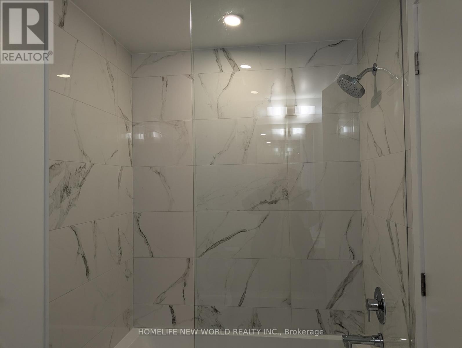 4202 - 180 Front Street E, Toronto, Ontario  M5A 0A9 - Photo 17 - C12954780