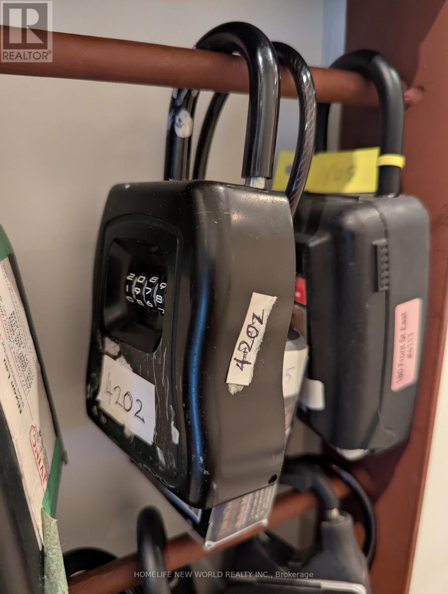 4202 - 180 Front Street E, Toronto, Ontario  M5A 0A9 - Photo 18 - C12954780