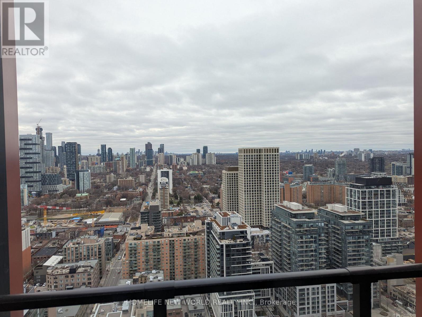 4202 - 180 Front Street E, Toronto, Ontario  M5A 0A9 - Photo 4 - C12954780