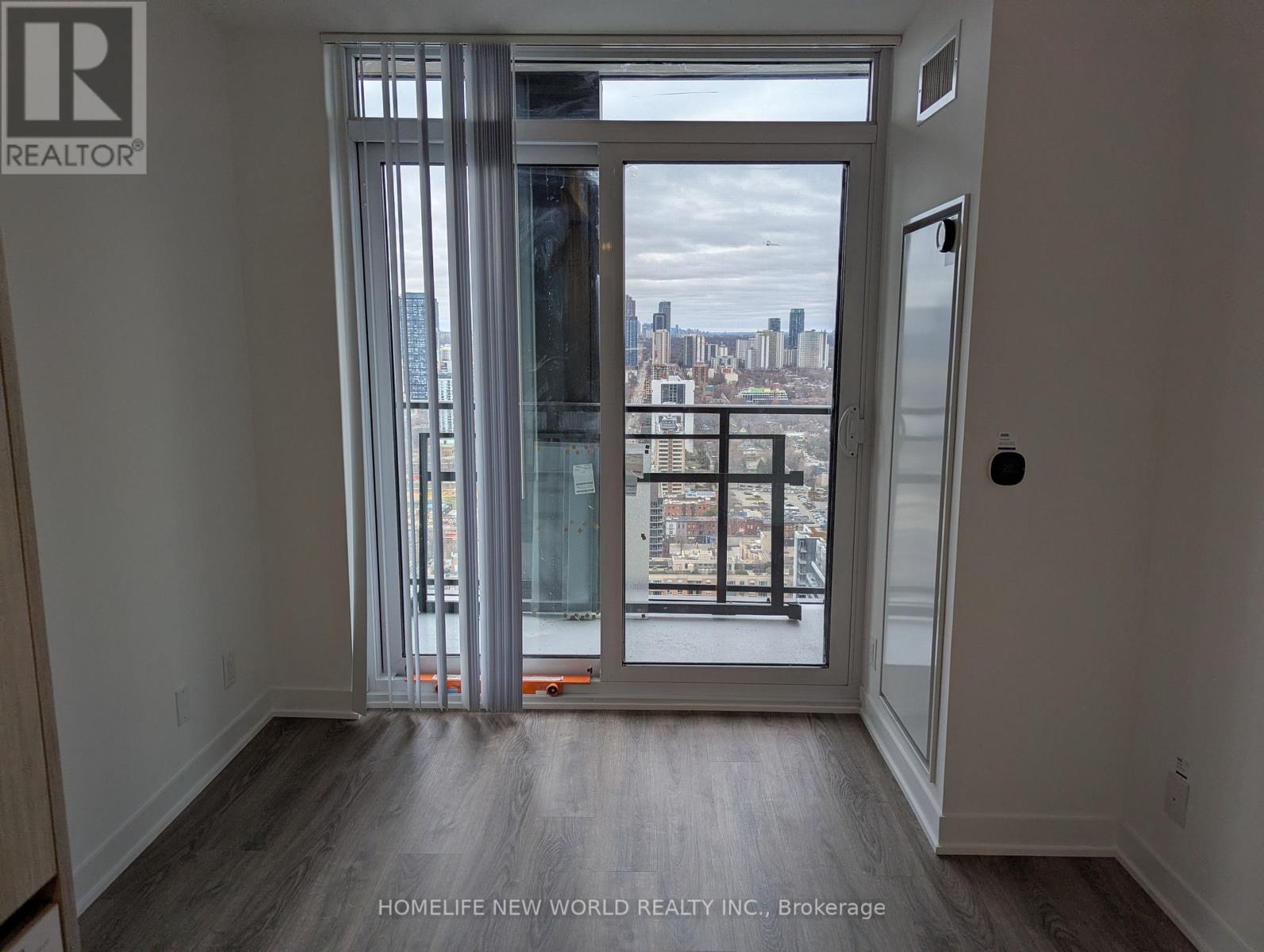 4202 - 180 Front Street E, Toronto, Ontario  M5A 0A9 - Photo 7 - C12954780