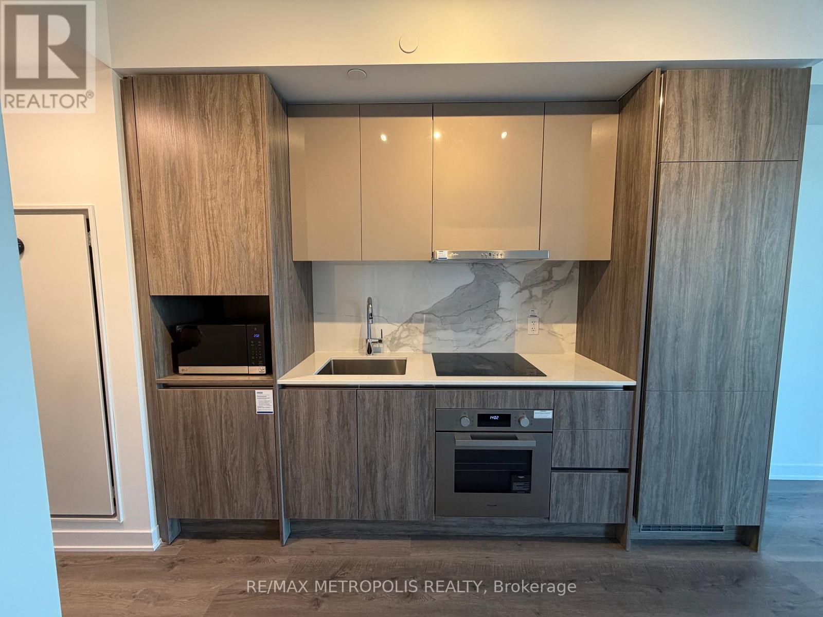 1803 - 180 Front Street E, Toronto, Ontario  M5A 0A9 - Photo 3 - C12954790