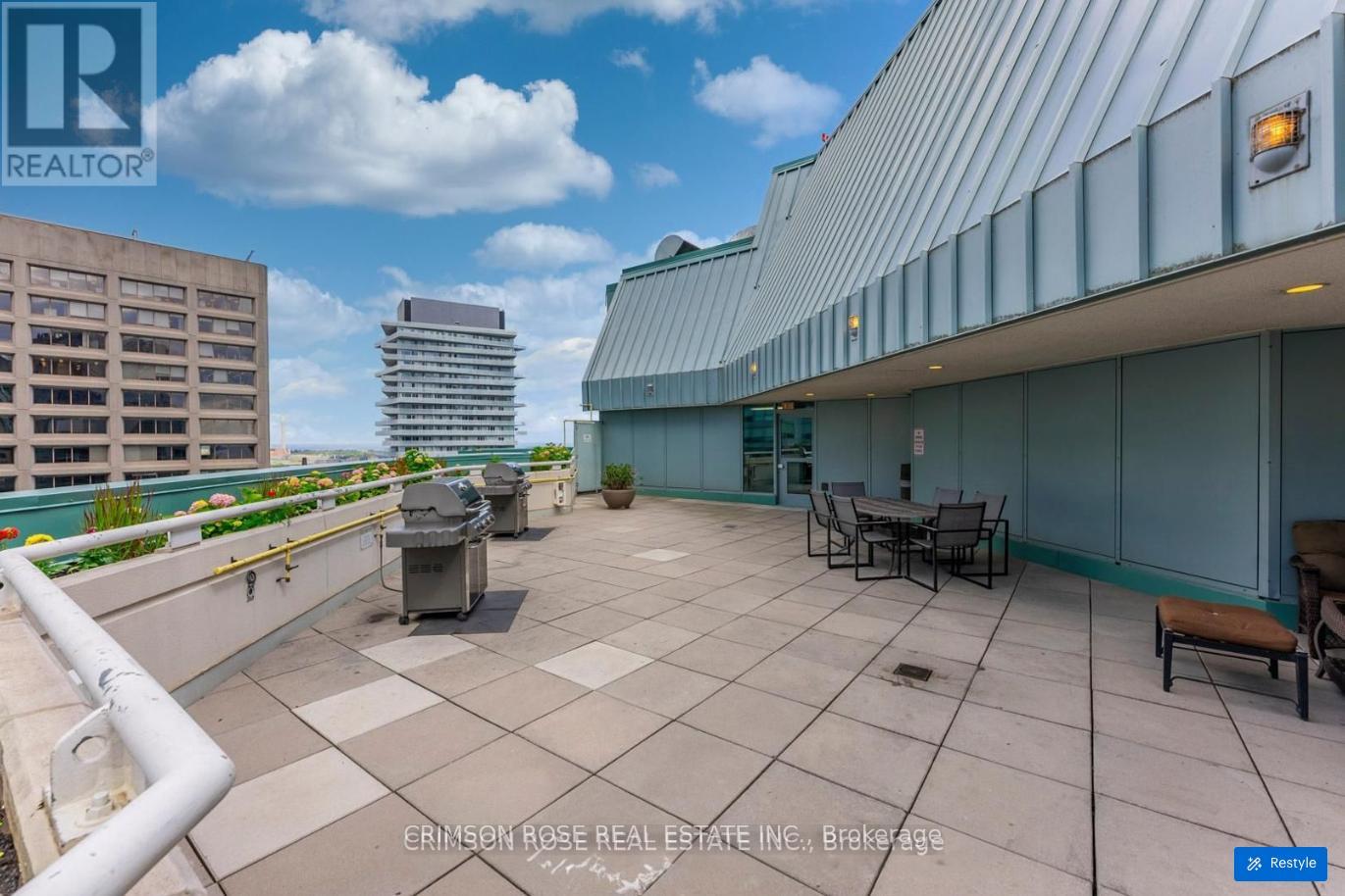 1107 - 10 Queens Quay W, Toronto, Ontario  M5J 2R9 - Photo 32 - C12954806