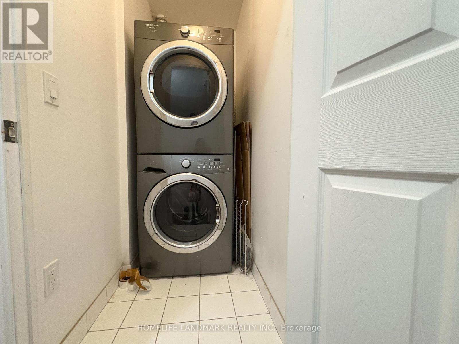 2102 - 35 Balmuto Street, Toronto, Ontario  M4Y 0A3 - Photo 24 - C12954816