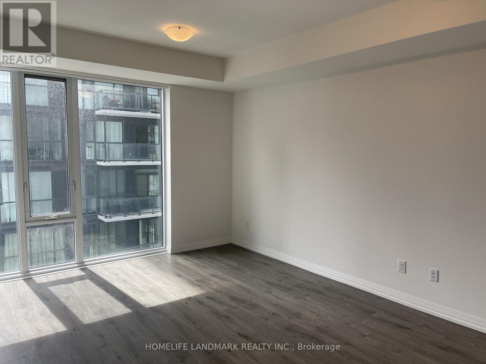 3215 - 8 Widmer Street, Toronto, Ontario  M5V 0W6 - Photo 6 - C12954820