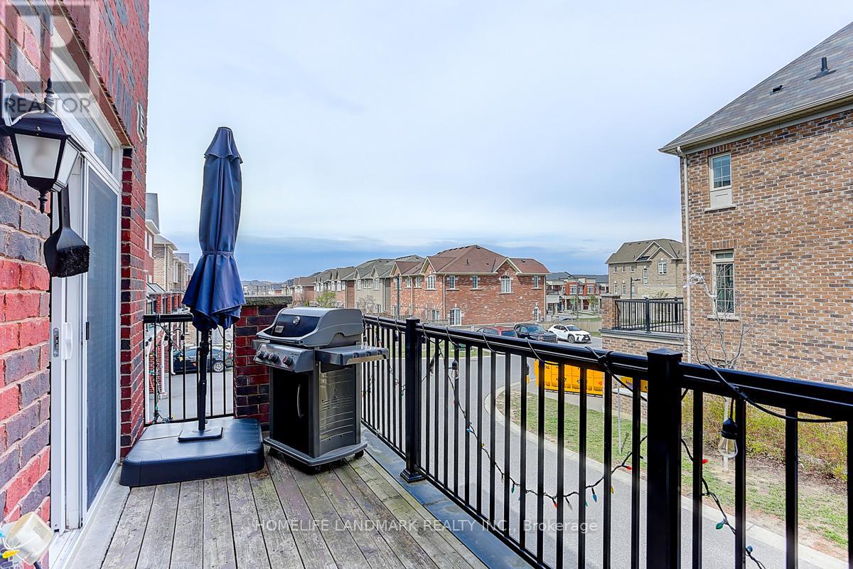 307 Dundas Way, Markham, Ontario  L6E 0S8 - Photo 15 - N12954786