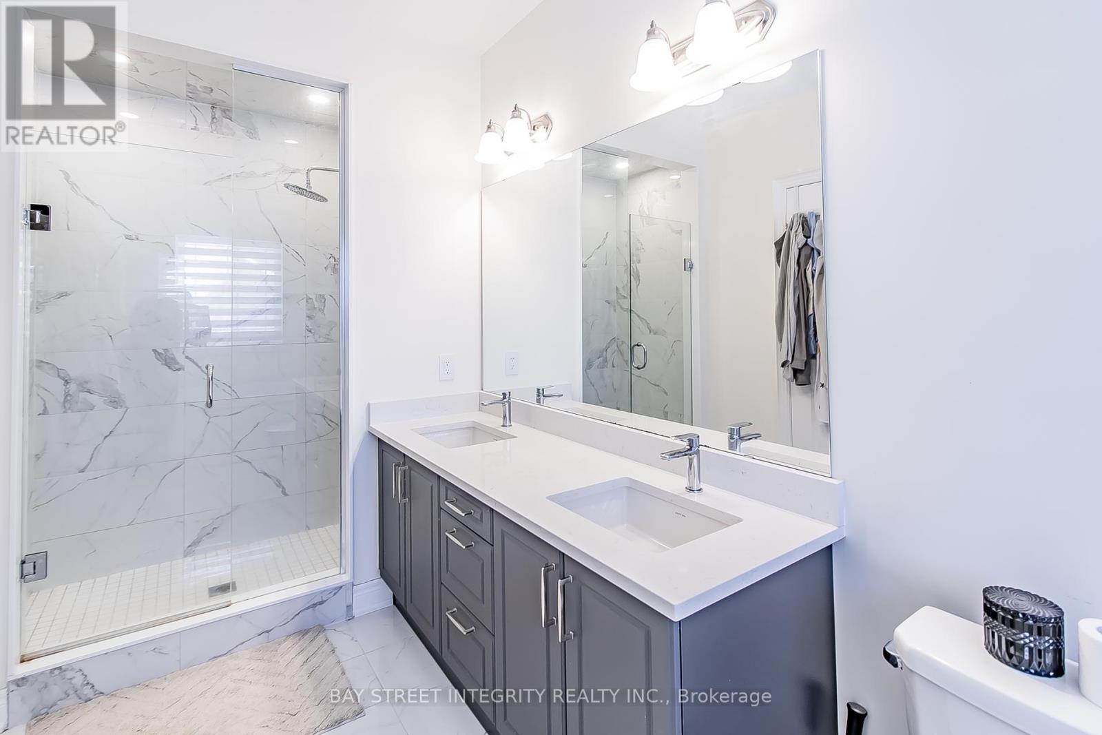 Upper Level - 50 Drizzel Crescent, Richmond Hill, Ontario  L4E 2G8 - Photo 17 - N12954808