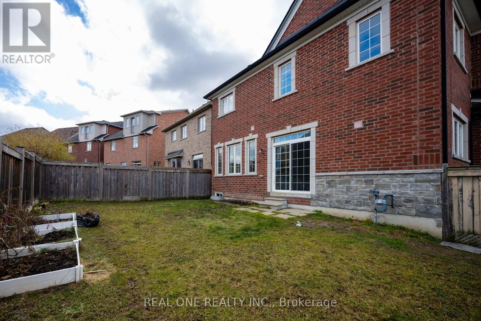 1136 Cenotaph Boulevard, Newmarket, Ontario  L3X 0A7 - Photo 20 - N12954826