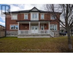 1136 CENOTAPH BOULEVARD, Newmarket, Ontario