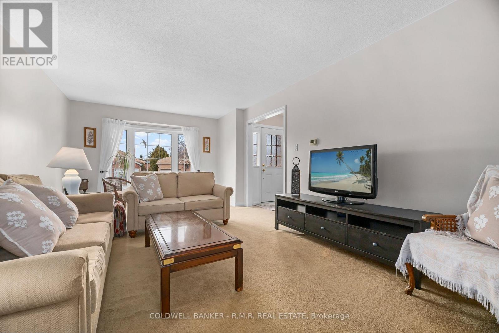 17 St John's Court, Uxbridge, Ontario  L9P 1M3 - Photo 8 - N12954834