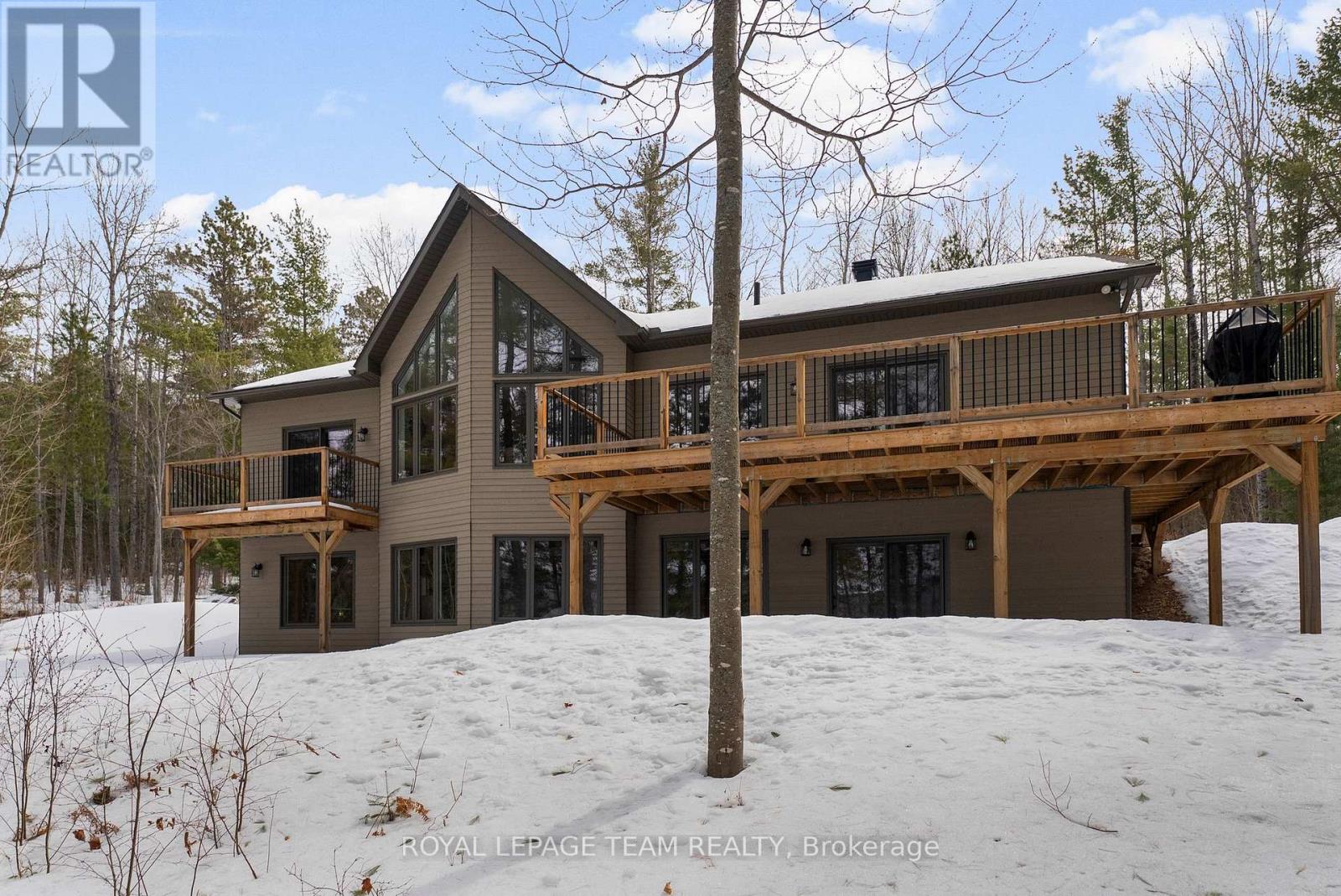 424 Lakewoods Drive, Madawaska Valley, Ontario  K0J 1B0 - Photo 4 - X12954764
