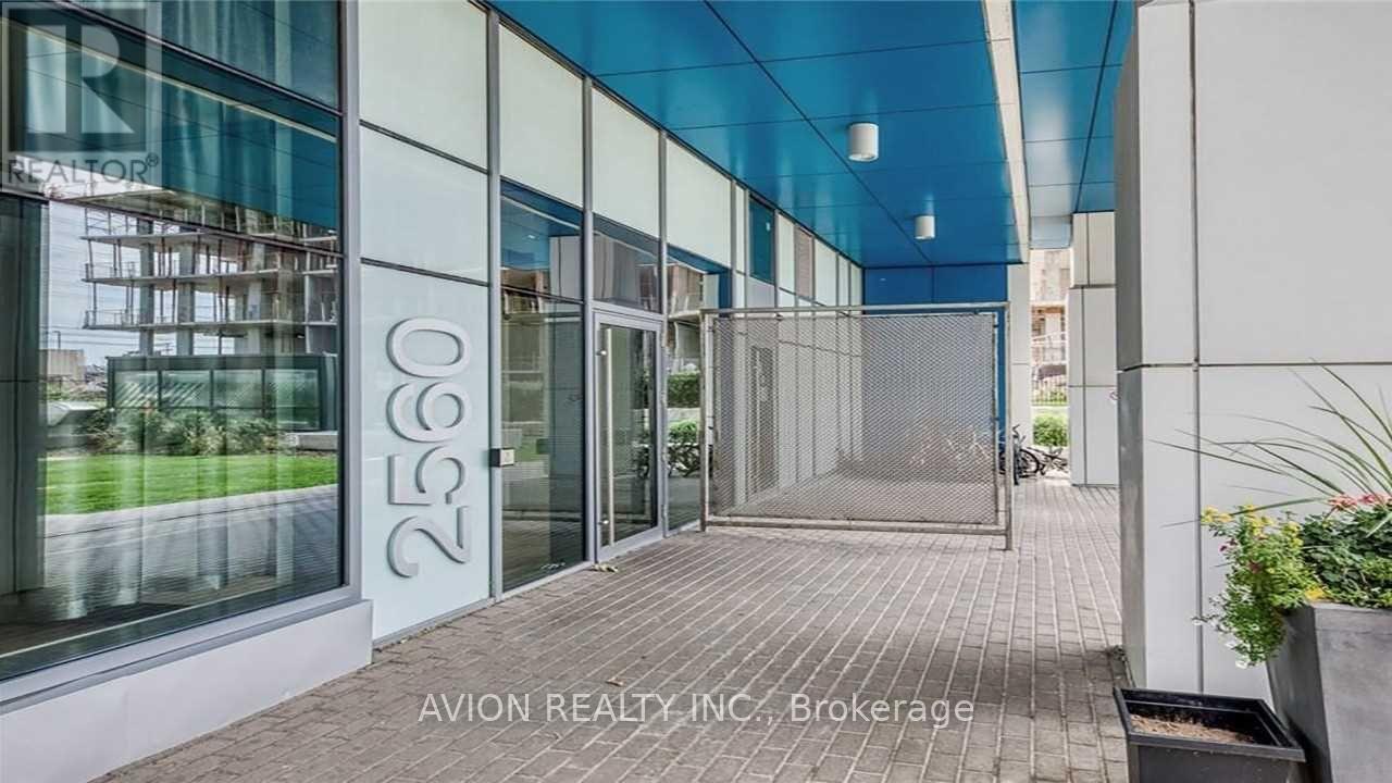 1504 - 2560 Eglinton Avenue W, Mississauga, Ontario  L5M 5R1 - Photo 2 - W12954798