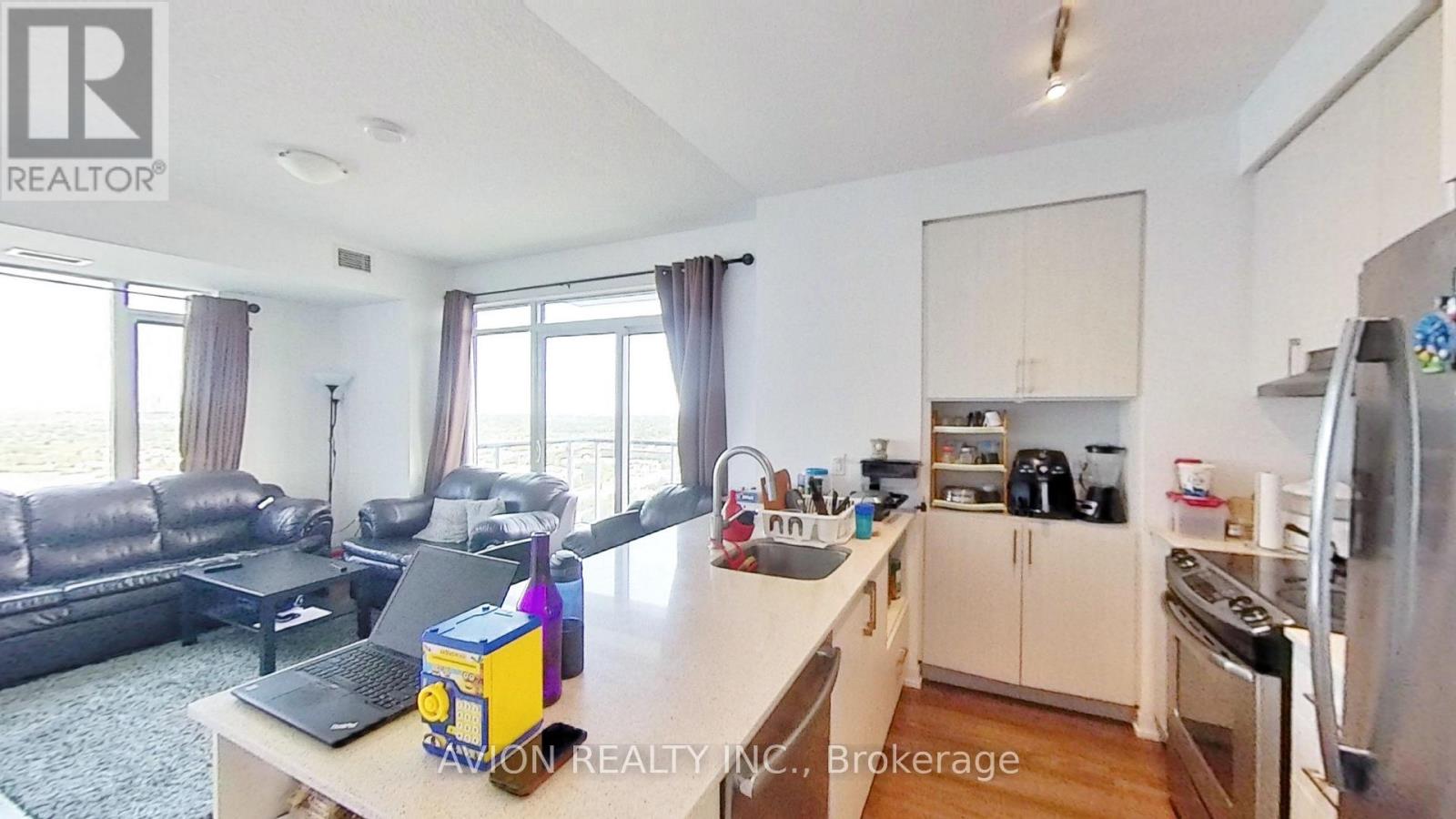 1504 - 2560 Eglinton Avenue W, Mississauga, Ontario  L5M 5R1 - Photo 3 - W12954798