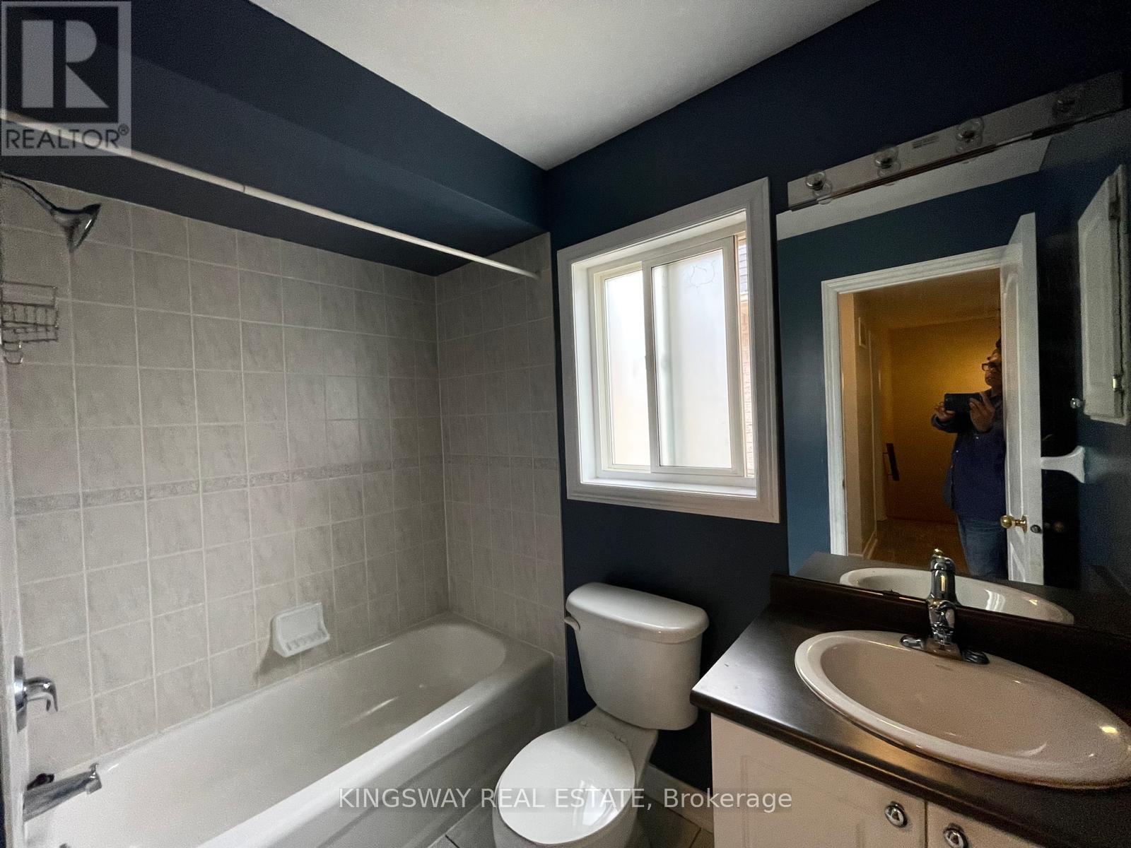 406 Black Drive, Milton, Ontario  L9T 6R8 - Photo 16 - W12954838