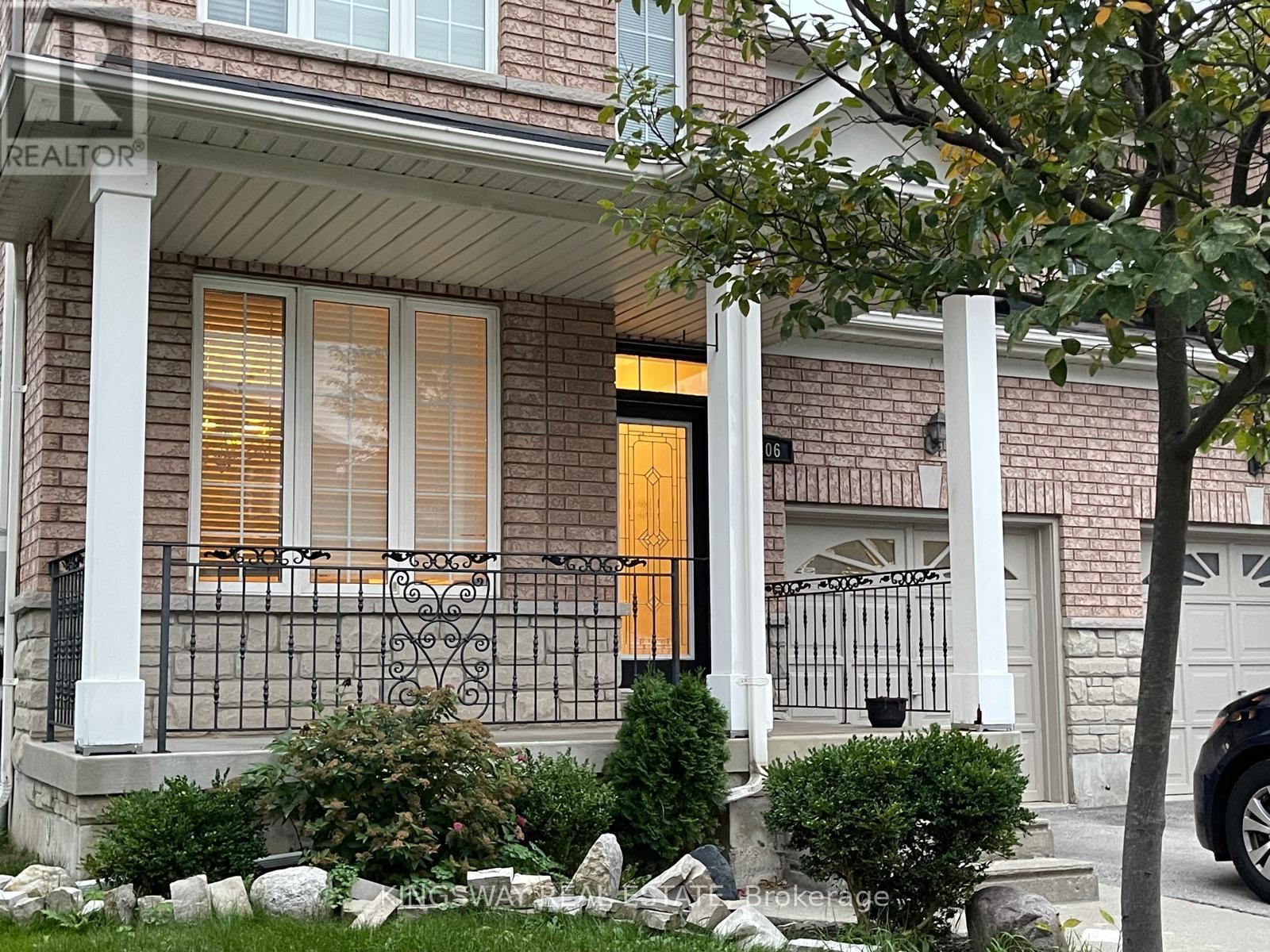 406 Black Drive, Milton, Ontario  L9T 6R8 - Photo 3 - W12954838