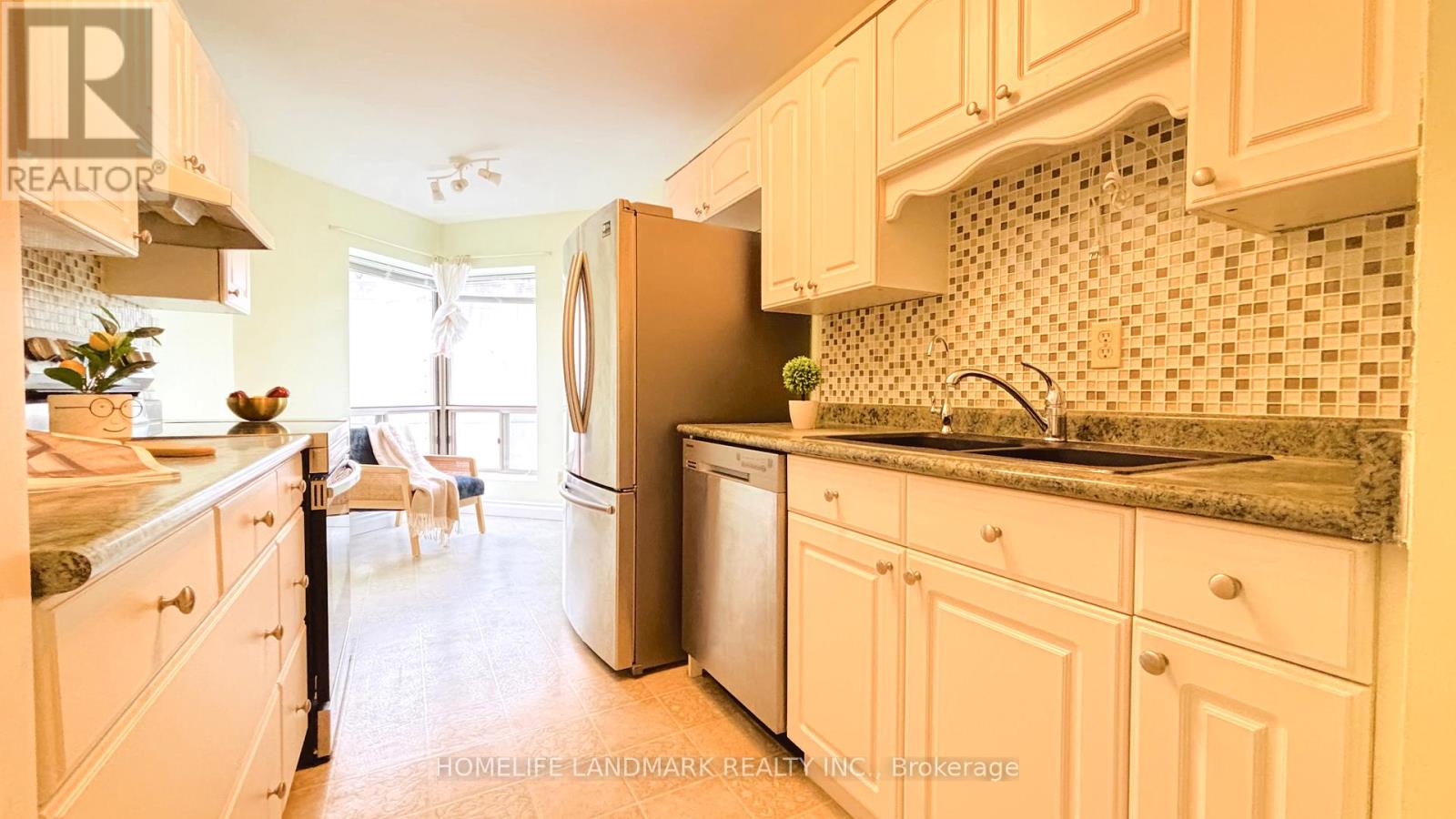 #207 - 300 Keats Way, Waterloo, Ontario  N2L 6E6 - Photo 16 - X12954810