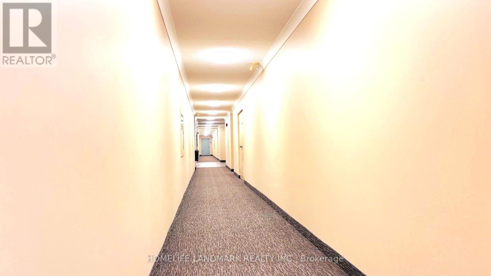 #207 - 300 Keats Way, Waterloo, Ontario  N2L 6E6 - Photo 2 - X12954810