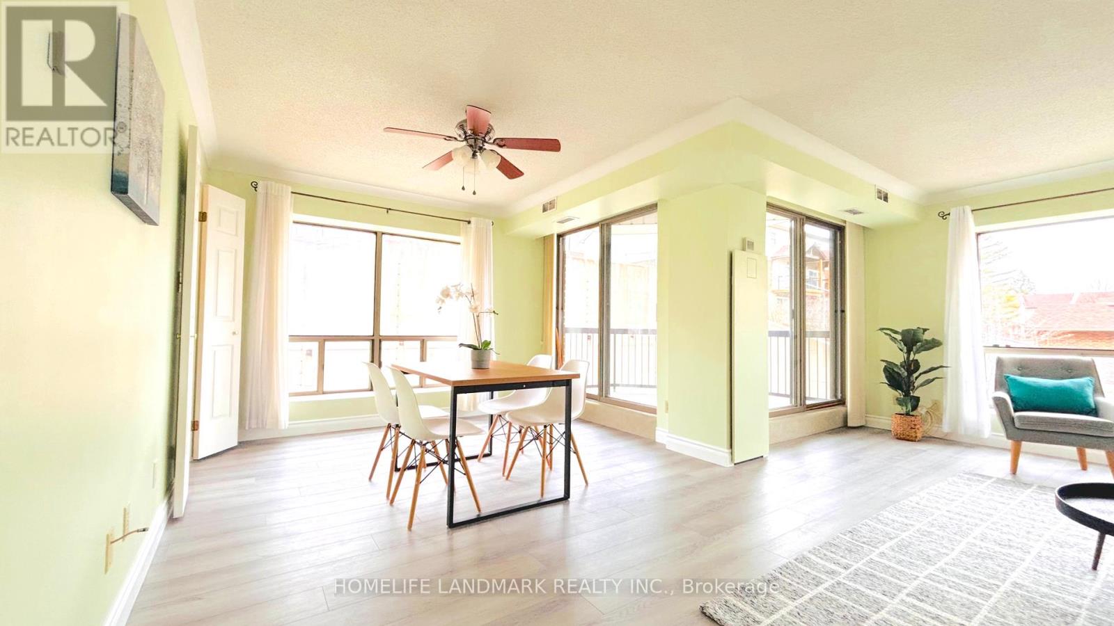 #207 - 300 Keats Way, Waterloo, Ontario  N2L 6E6 - Photo 5 - X12954810