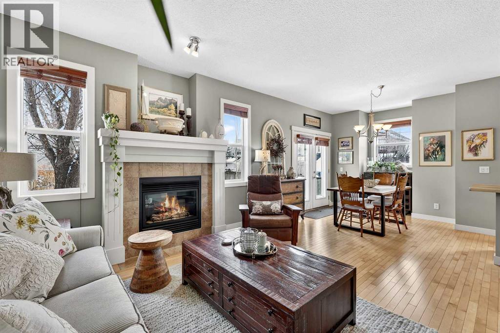 162 Cougartown Circle Sw, Calgary, Alberta  T3H 0A3 - Photo 9 - A2294214