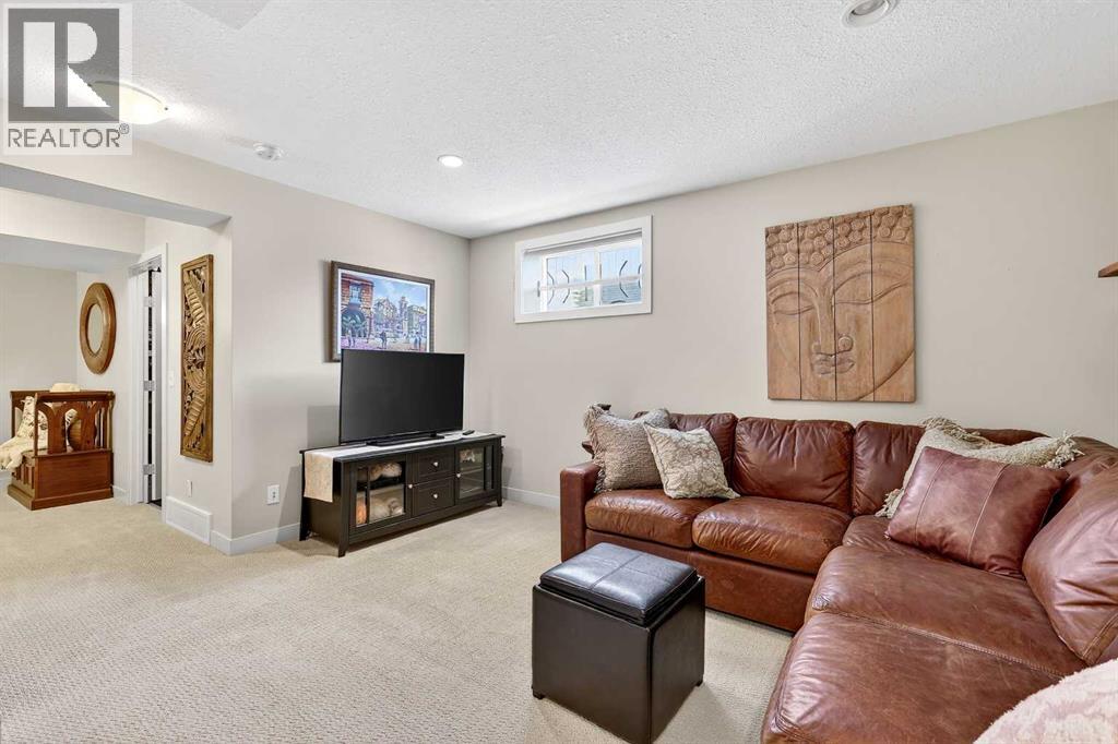 162 Cougartown Circle Sw, Calgary, Alberta  T3H 0A3 - Photo 35 - A2294214