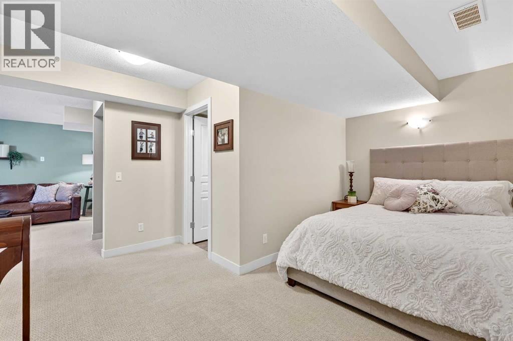 162 Cougartown Circle Sw, Calgary, Alberta  T3H 0A3 - Photo 38 - A2294214