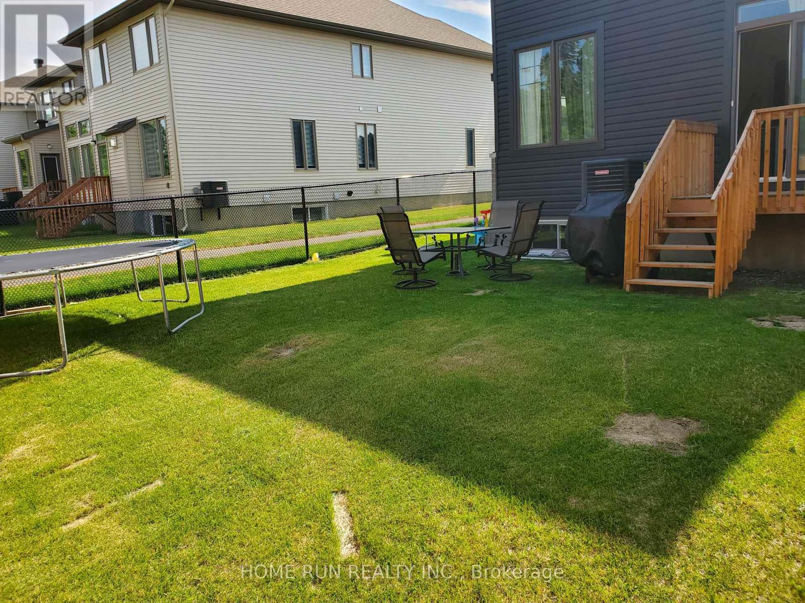 1018 Cedar Creek Drive, Ottawa, Ontario  K1X 0G4 - Photo 19 - X12954872