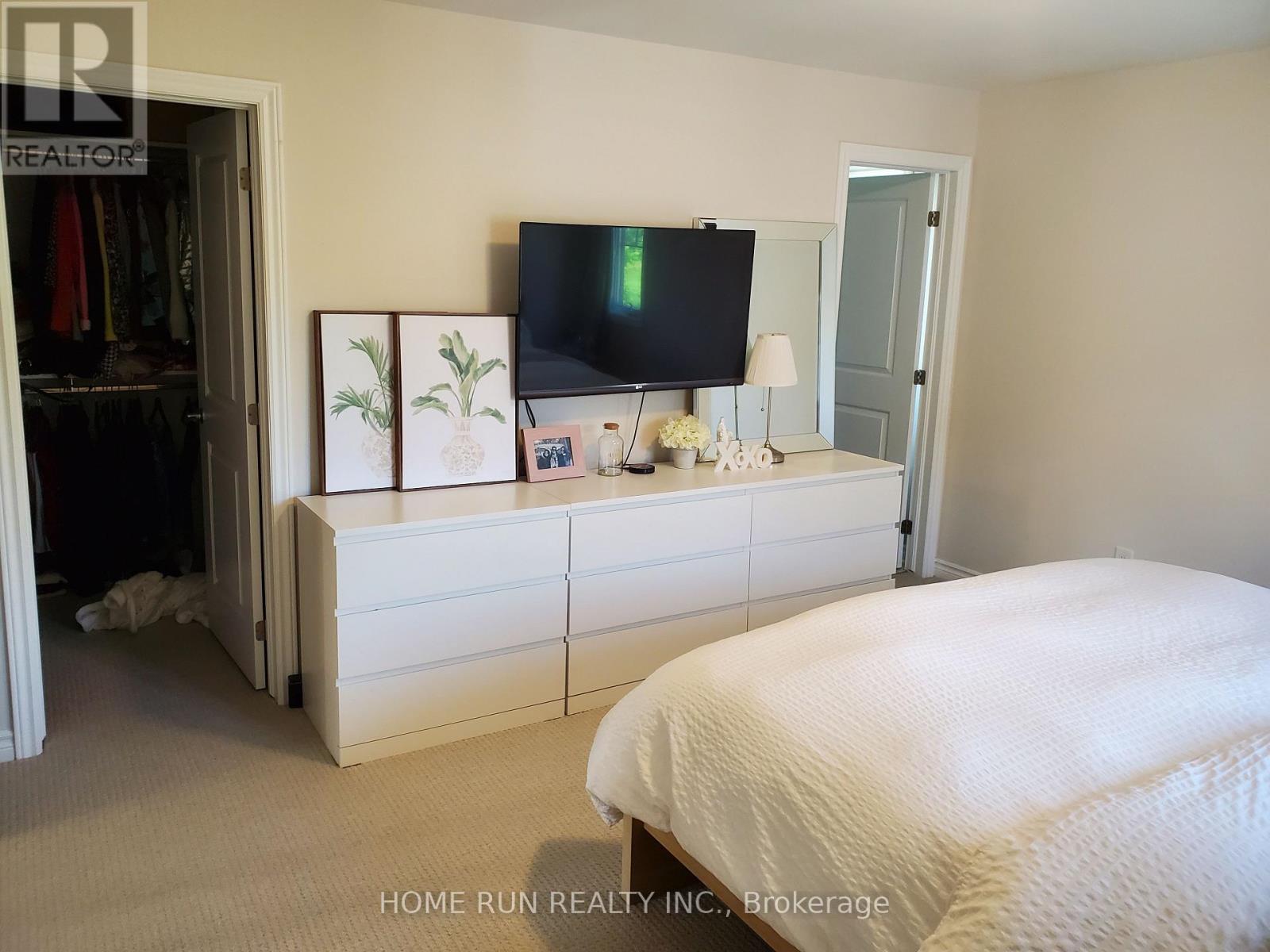 1018 Cedar Creek Drive, Ottawa, Ontario  K1X 0G4 - Photo 8 - X12954872