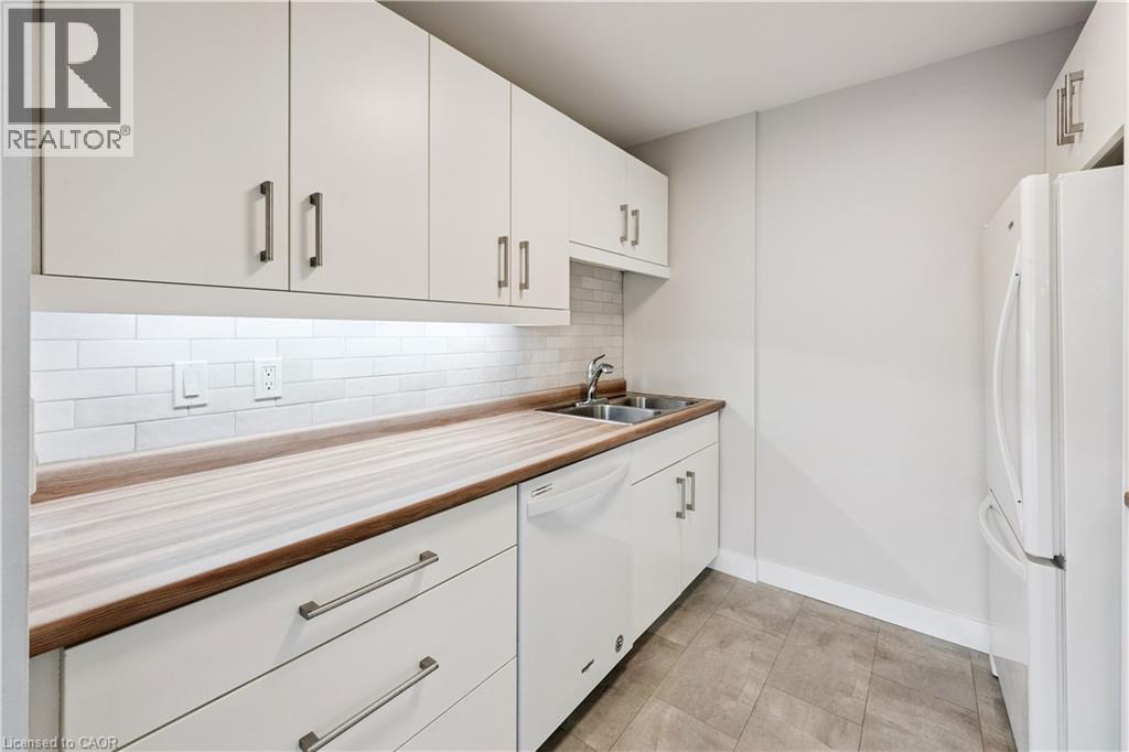 358 Waterloo Avenue Unit# 902, Guelph, Ontario  N1H 7Y3 - Photo 8 - 40817181