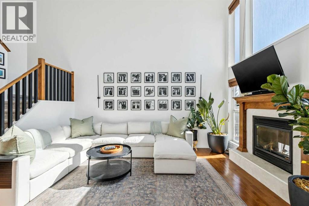 214 Cougarstone Circle Sw, Calgary, Alberta  T3H 4W5 - Photo 16 - A2297016