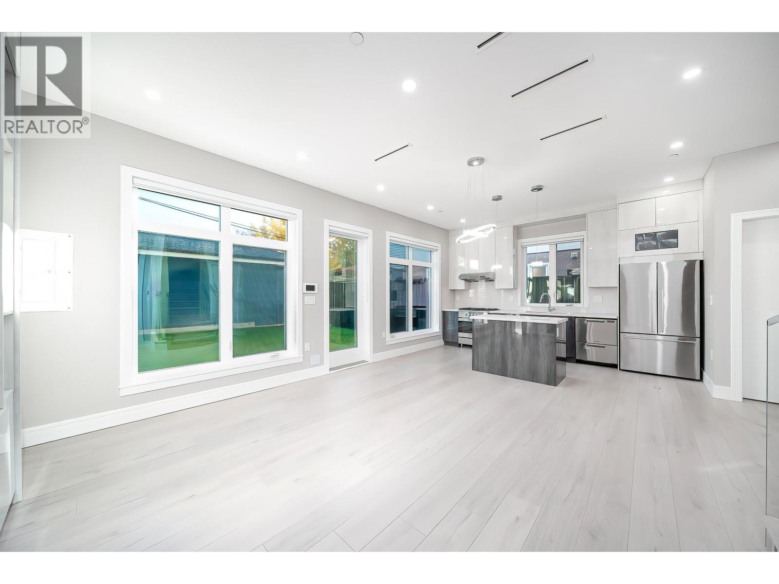 5350 Lanark Street, Vancouver, British Columbia  V5P 2Y1 - Photo 3 - R3106571